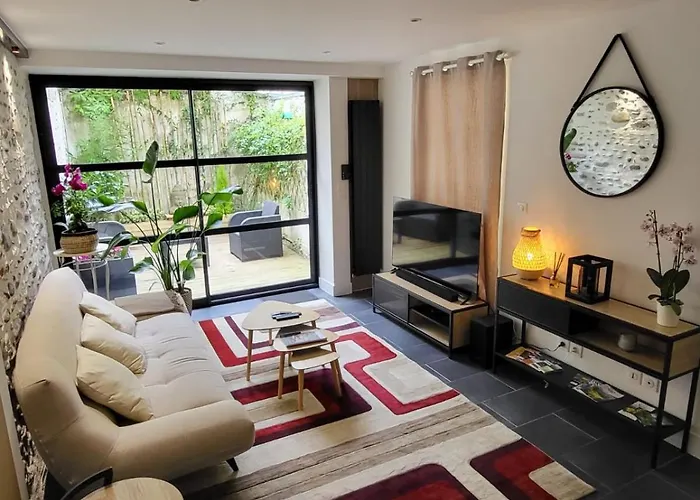Le Patio - Appartement Calme - Hyper Centre Pau